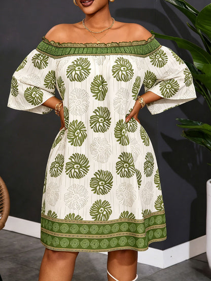 Geometric Women’s Regular Dress With Half Sleeve And Boat Neck In Polyester, Perfect For Vacation And Date