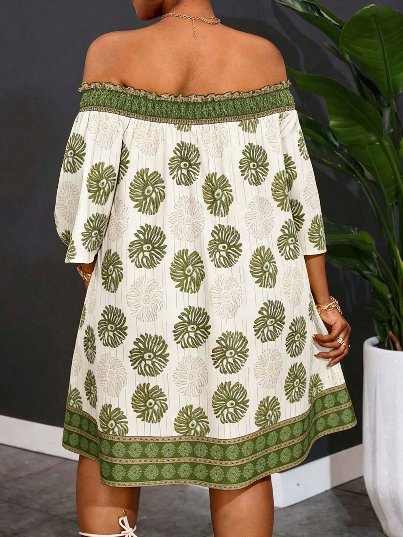 Geometric Women’s Regular Dress With Half Sleeve And Boat Neck In Polyester, Perfect For Vacation And Date