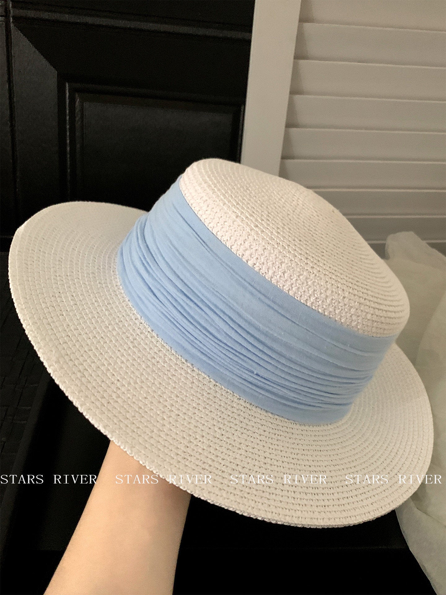 Breathable French Style Women's Straw Hat In Green, Made Of Polyester With Sewing Craftsmanship