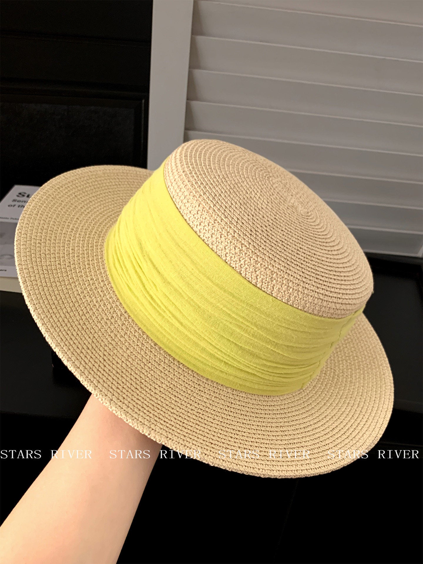 Breathable French Style Women's Straw Hat In Green, Made Of Polyester With Sewing Craftsmanship
