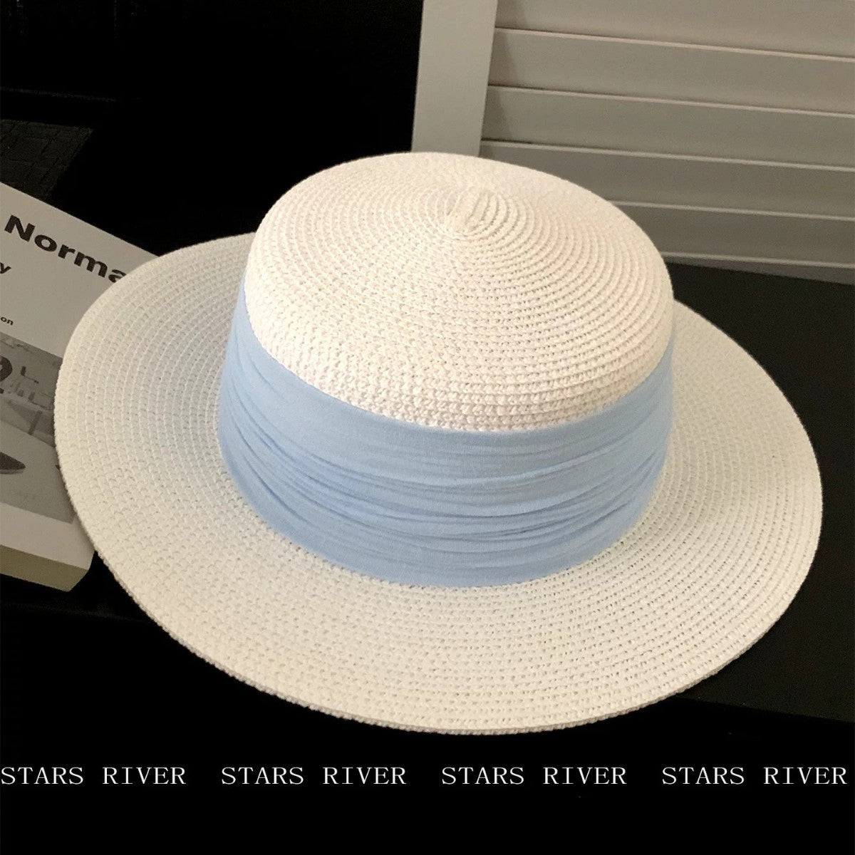 Breathable French Style Women's Straw Hat In Green, Made Of Polyester With Sewing Craftsmanship
