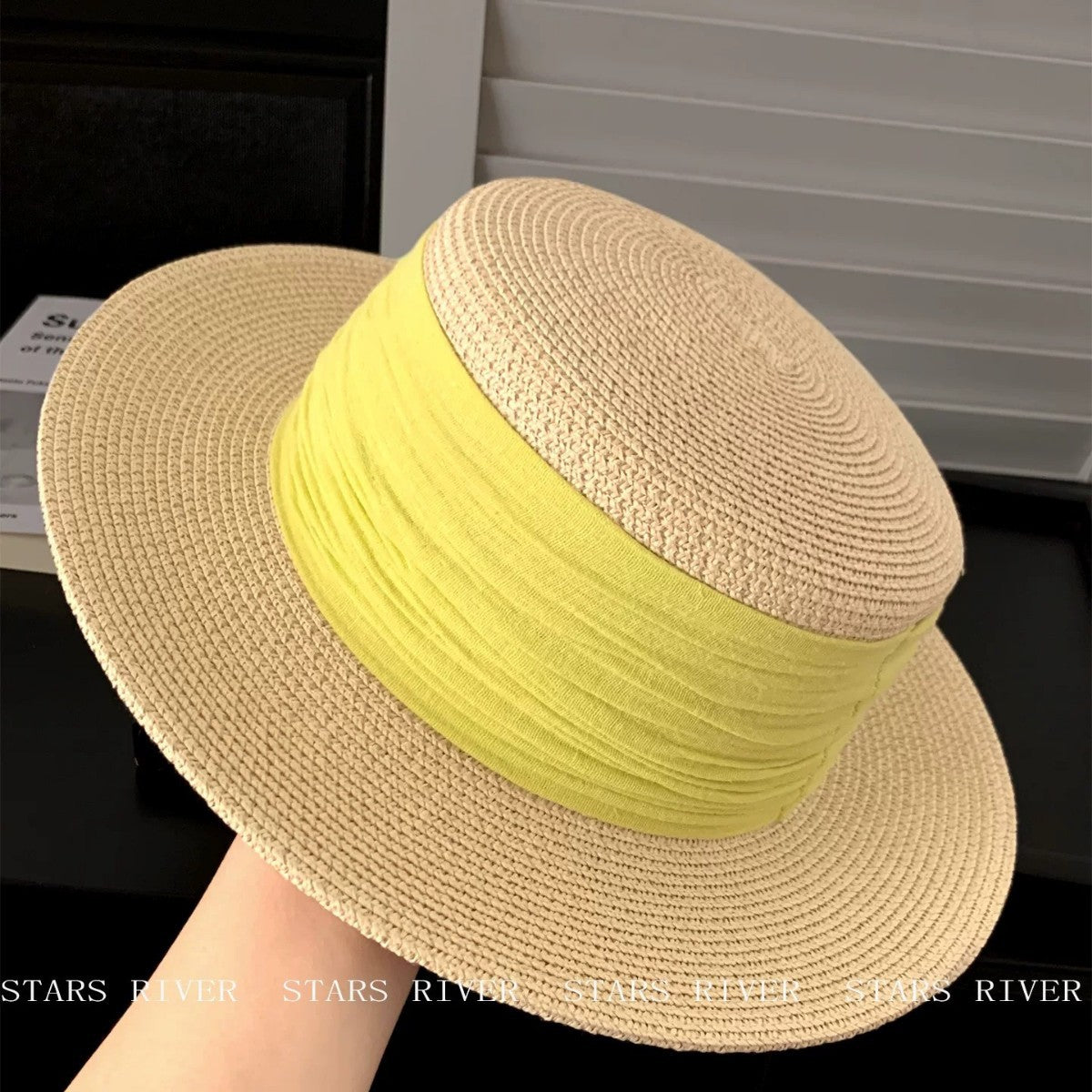 Breathable French Style Women's Straw Hat In Green, Made Of Polyester With Sewing Craftsmanship