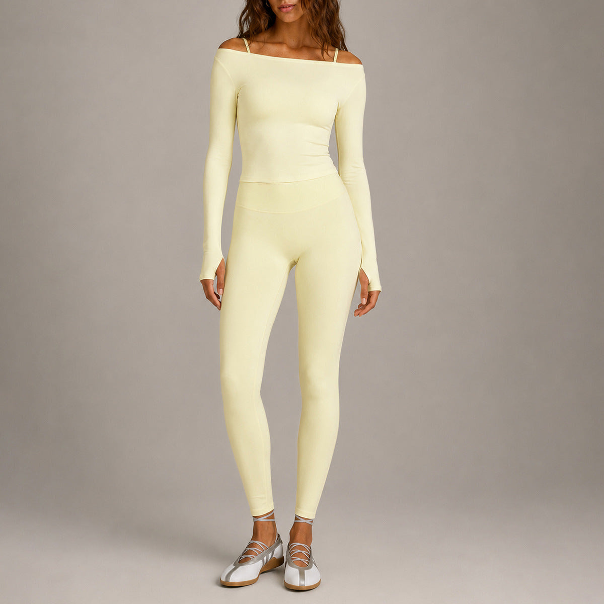 Sport Running Shorts For Women In Slim Fit, Made With Nylon Fabric, Featuring Long Sleeve Design For Spring And Summer