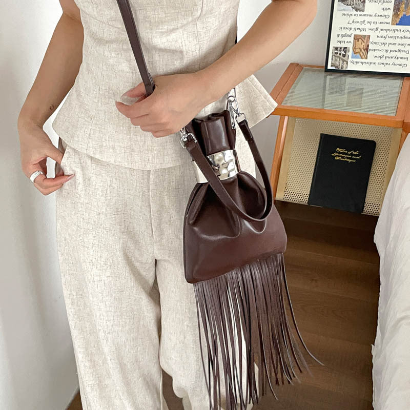 Women’s Square Polyester Shoulder Bag With Tassel, Single Shoulder Strap, Perfect For Autumn