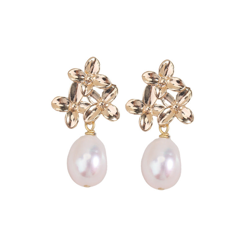 Simple Style Freshwater Pearl Earrings For Women Featuring Natural White 9-10mm Rice-Shaped Pearls