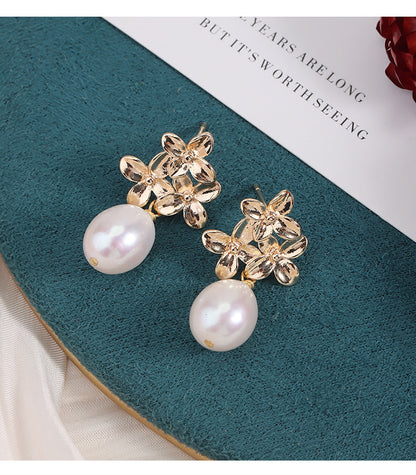 Simple Style Freshwater Pearl Earrings For Women Featuring Natural White 9-10mm Rice-Shaped Pearls