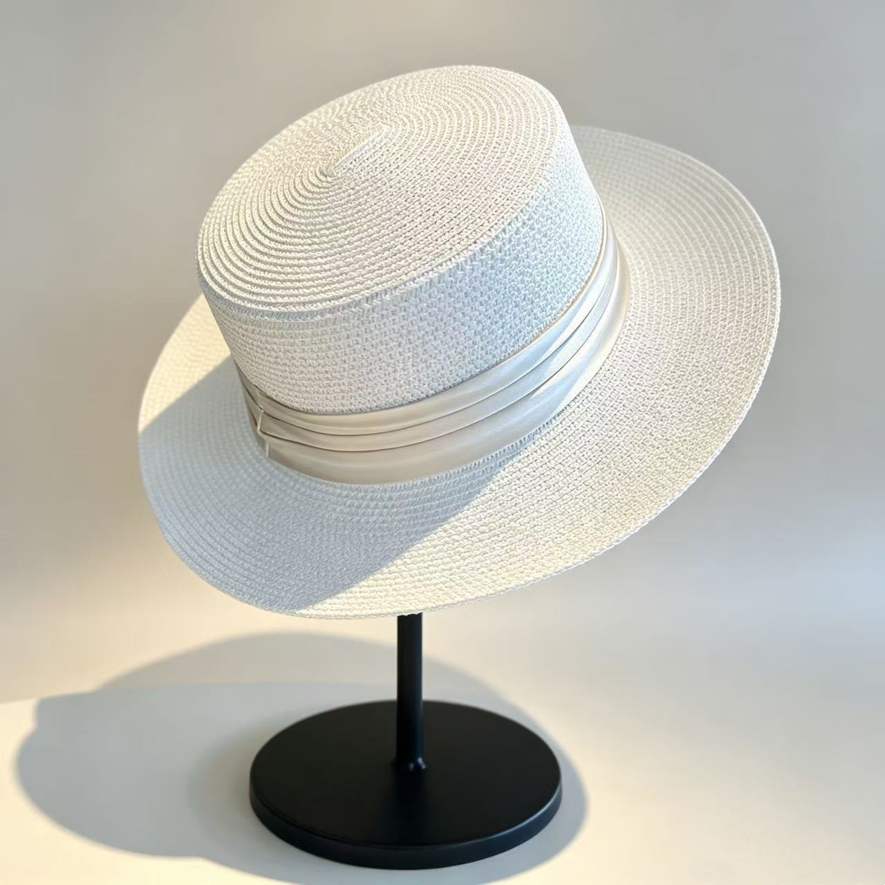 Solid Color French Style Wide Brim Straw Hat For Women, Breathable Design With Braid Craftsmanship