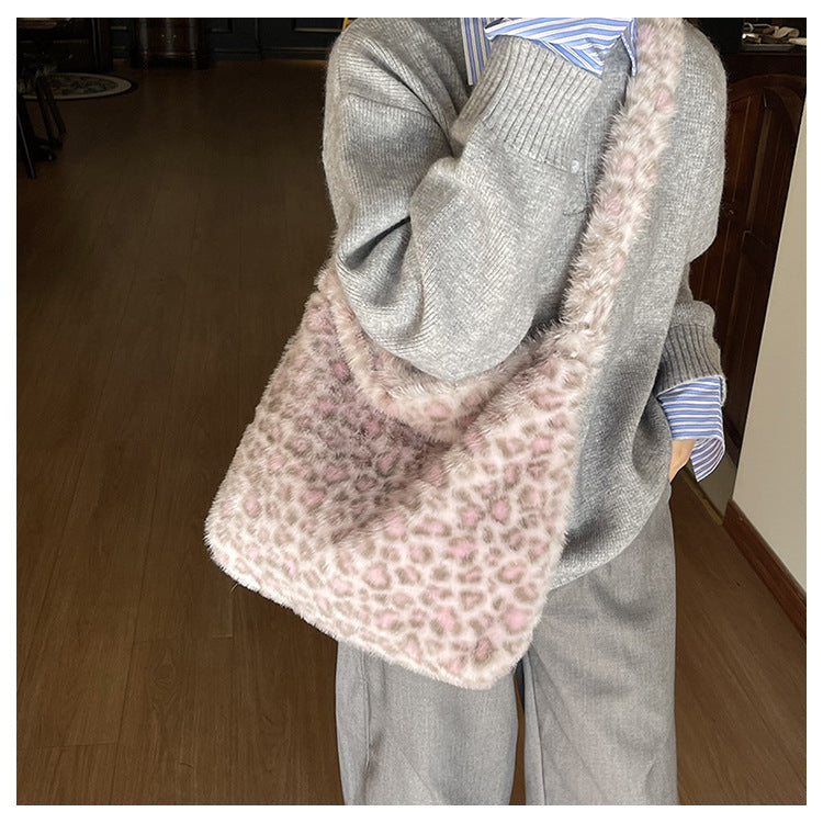 Women’s Tie Dye Square Plush Shoulder Bag With Single Shoulder Strap, Perfect For Winter