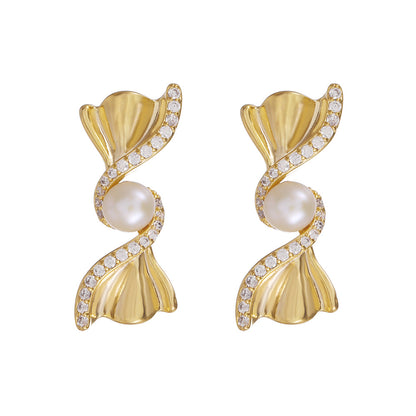 Women’s Freshwater Pearl Stud Earrings With Natural White 5-6mm Button Pearls And Copper Bow Tie Design