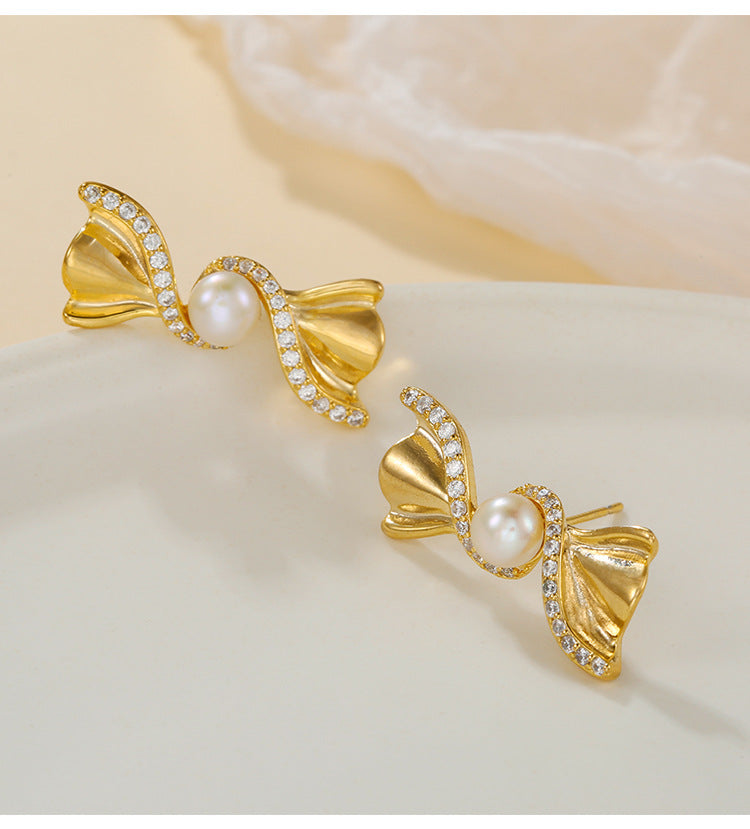 Women’s Freshwater Pearl Stud Earrings With Natural White 5-6mm Button Pearls And Copper Bow Tie Design