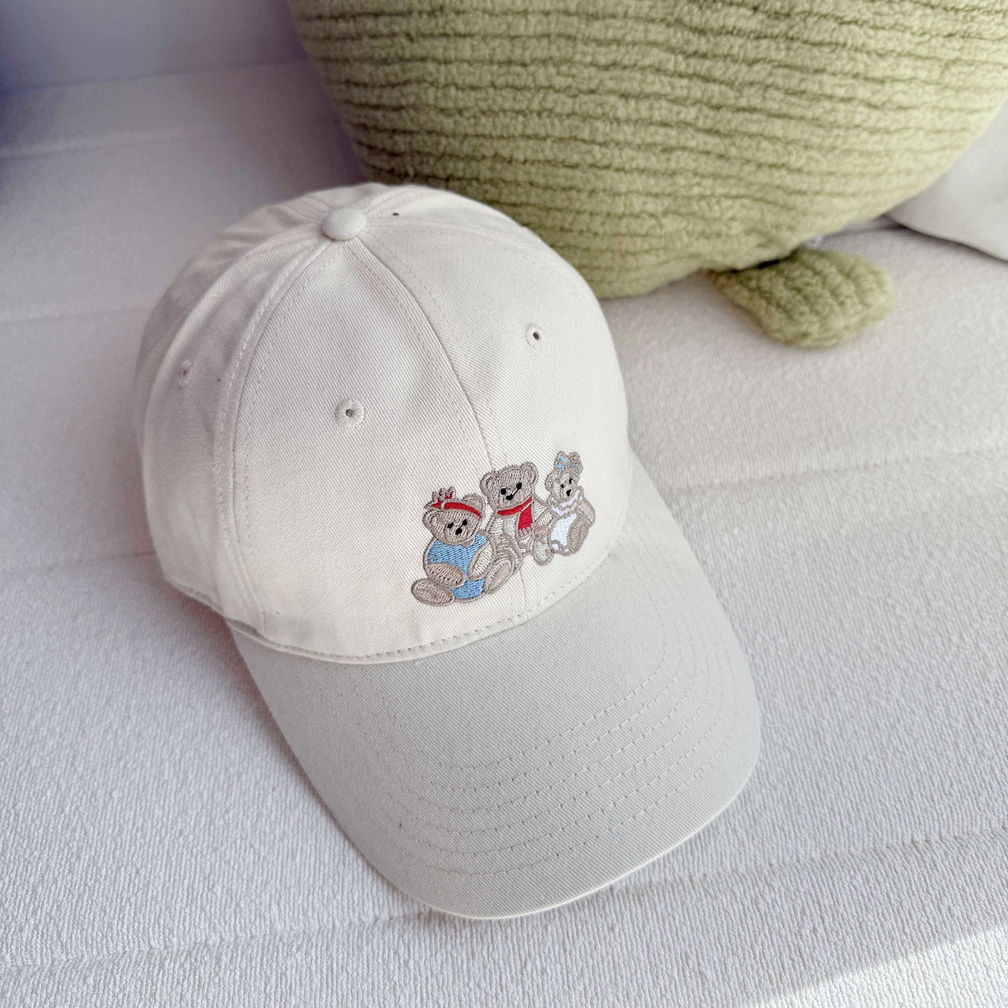 Unisex Baseball Cap With Curved Brim, Breathable Cotton Material Featuring Embroidery