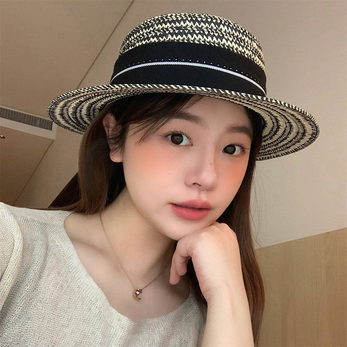 French Style Women’s Stripe Straw Hat With Short Brim, Featuring UV Protection And Braid Craftsmanship