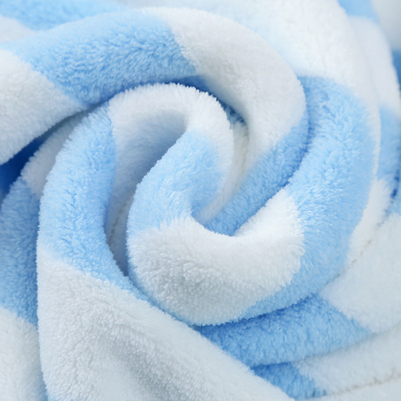 Soft And Absorbent Towels For Home Use, Ideal For Bath And Beach