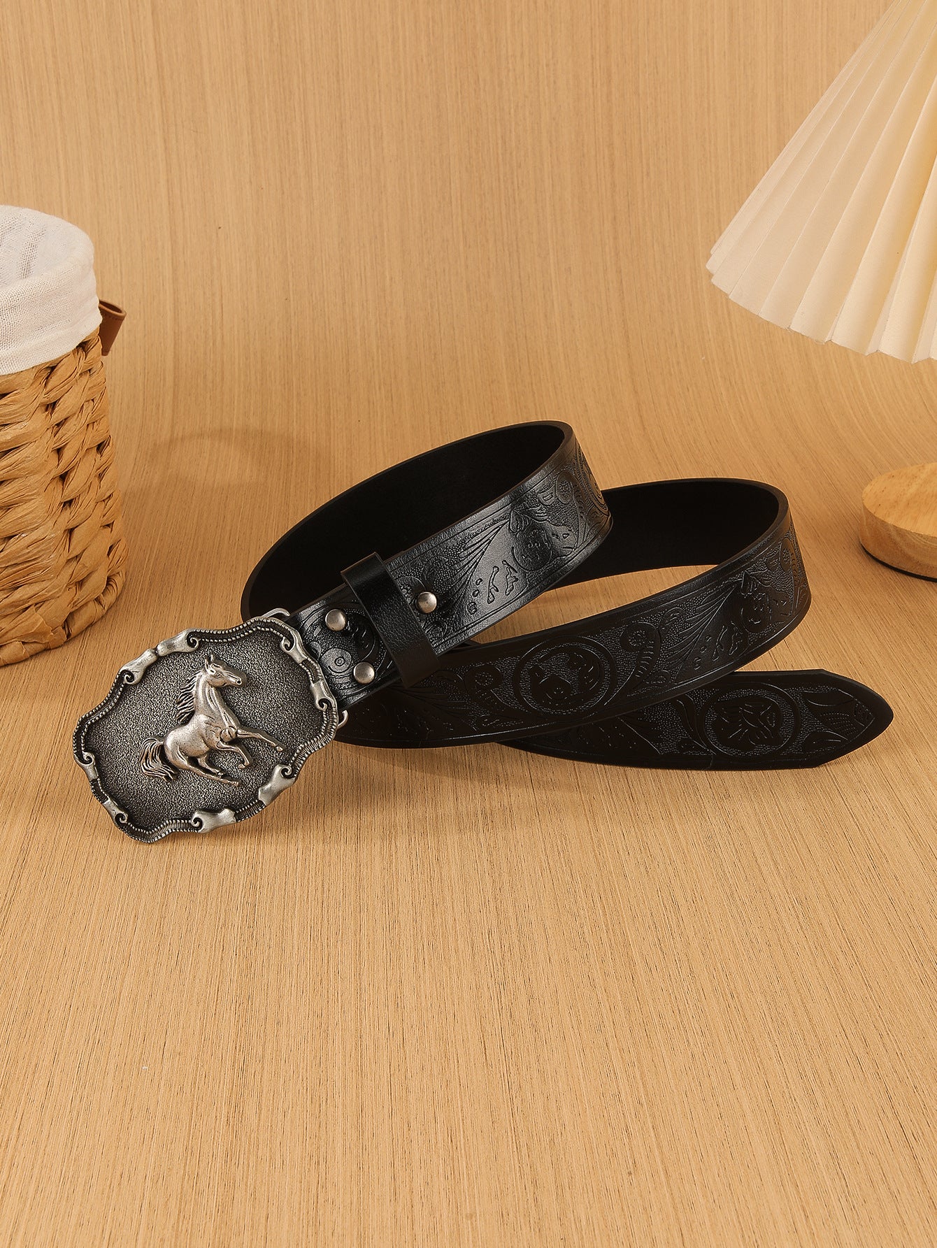 Men's Cowboy Style Fashion Belt With Zinc Alloy Smooth Buckle, PU Leather Embossing Surface Finish