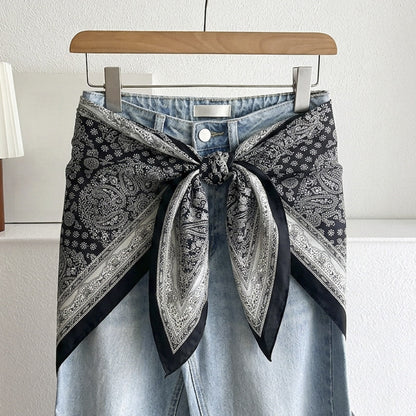Stripe Triangle Scarf For Women In Ethnic Style, Made Of Polyester, White Color, Perfect For Autumn