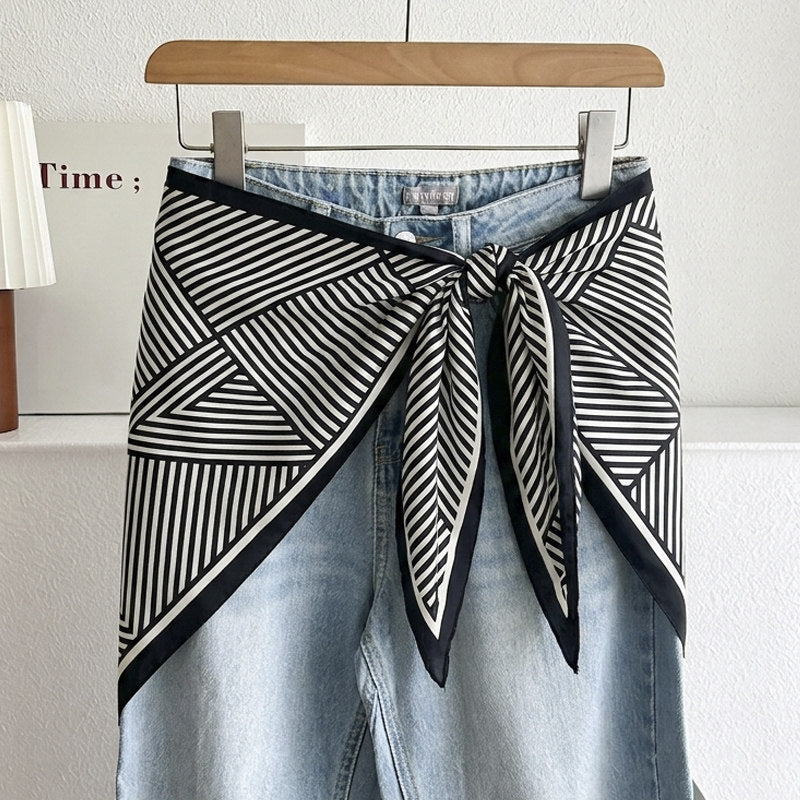 Stripe Triangle Scarf For Women In Ethnic Style, Made Of Polyester, White Color, Perfect For Autumn