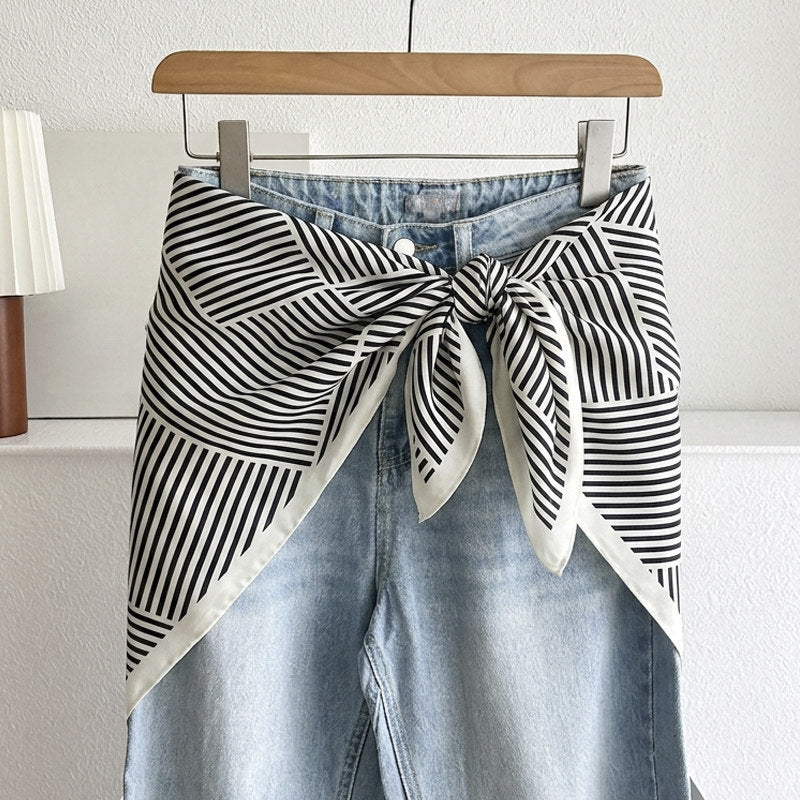 Stripe Triangle Scarf For Women In Ethnic Style, Made Of Polyester, White Color, Perfect For Autumn