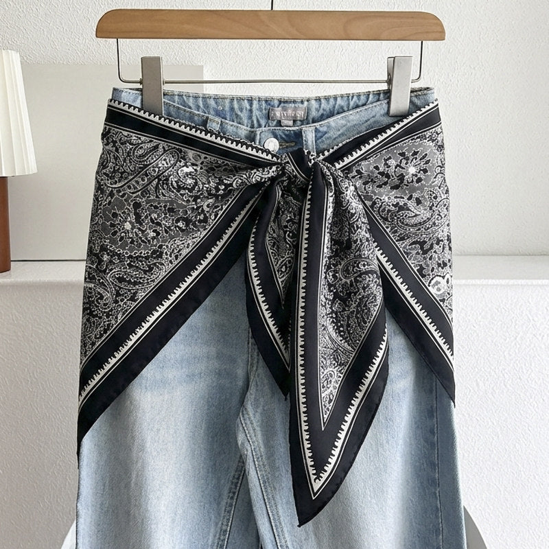 Stripe Triangle Scarf For Women In Ethnic Style, Made Of Polyester, White Color, Perfect For Autumn