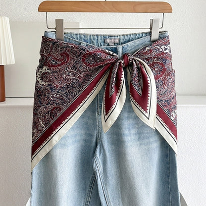 Stripe Triangle Scarf For Women In Ethnic Style, Made Of Polyester, White Color, Perfect For Autumn