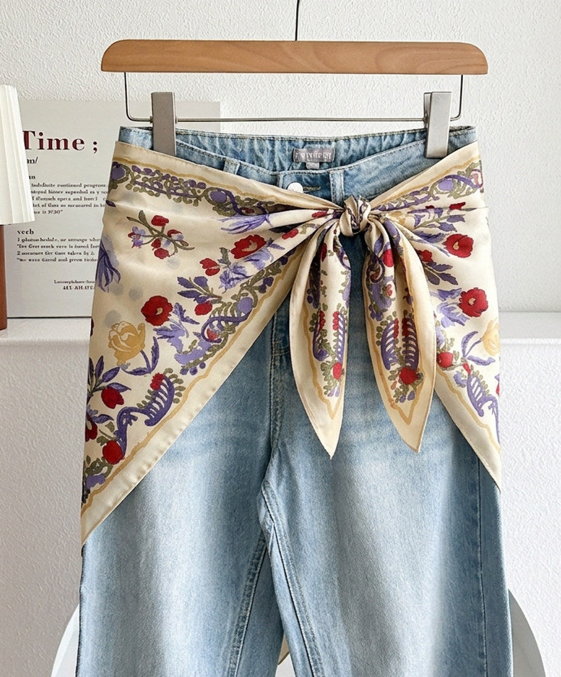Stripe Triangle Scarf For Women In Ethnic Style, Made Of Polyester, White Color, Perfect For Autumn