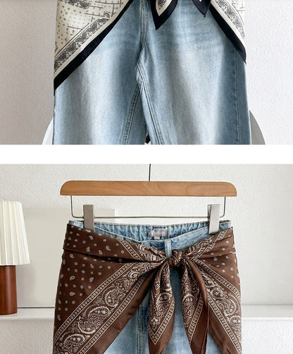 Stripe Triangle Scarf For Women In Ethnic Style, Made Of Polyester, White Color, Perfect For Autumn