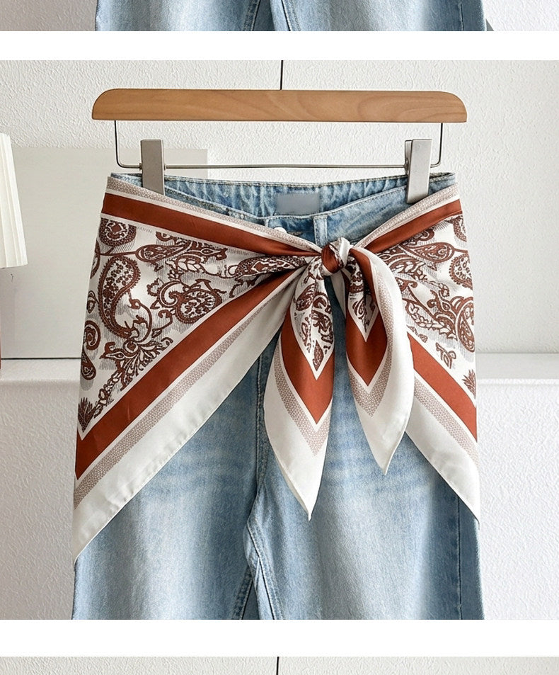 Stripe Triangle Scarf For Women In Ethnic Style, Made Of Polyester, White Color, Perfect For Autumn