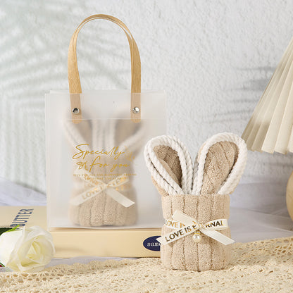 Decorative Cake-Shaped Towels For Home Textiles Featuring Unique Design And Soft Material