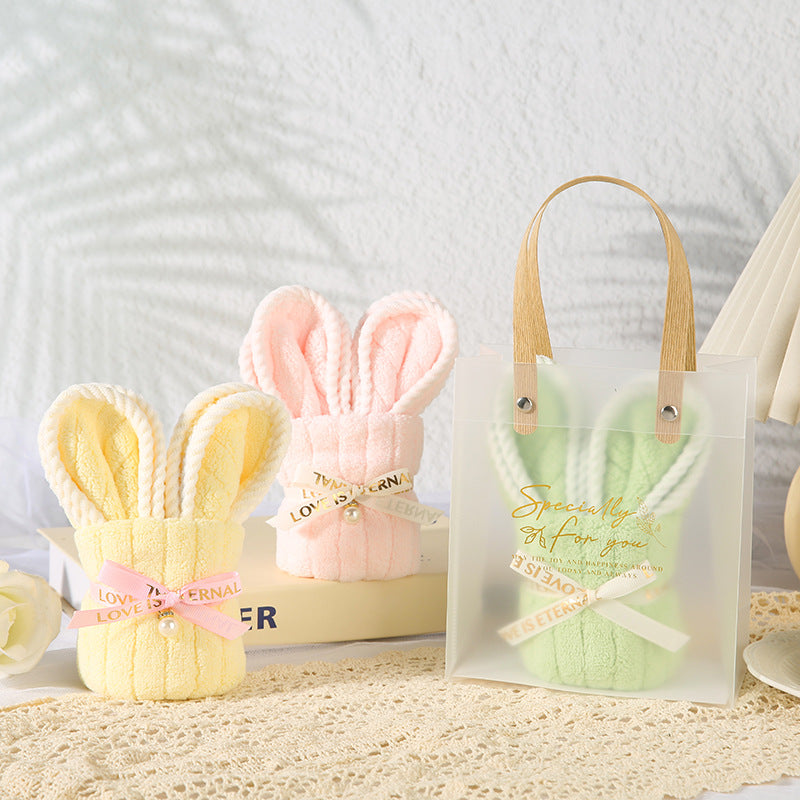 Decorative Cake-Shaped Towels For Home Textiles Featuring Unique Design And Soft Material