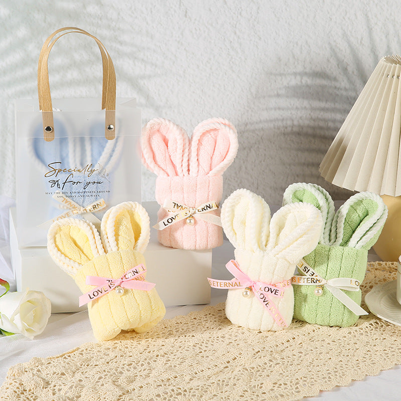Decorative Cake-Shaped Towels For Home Textiles Featuring Unique Design And Soft Material