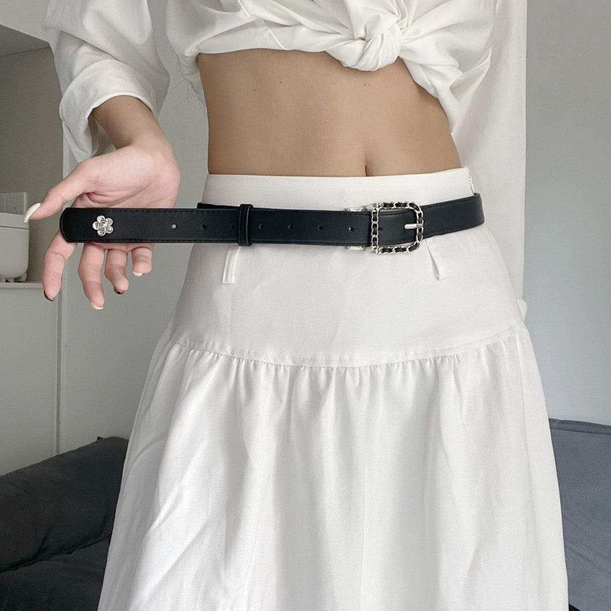 Commute Style PU Leather Belt With Braided Surface Finish Featuring Alloy Pin Buckle And Floral Pattern