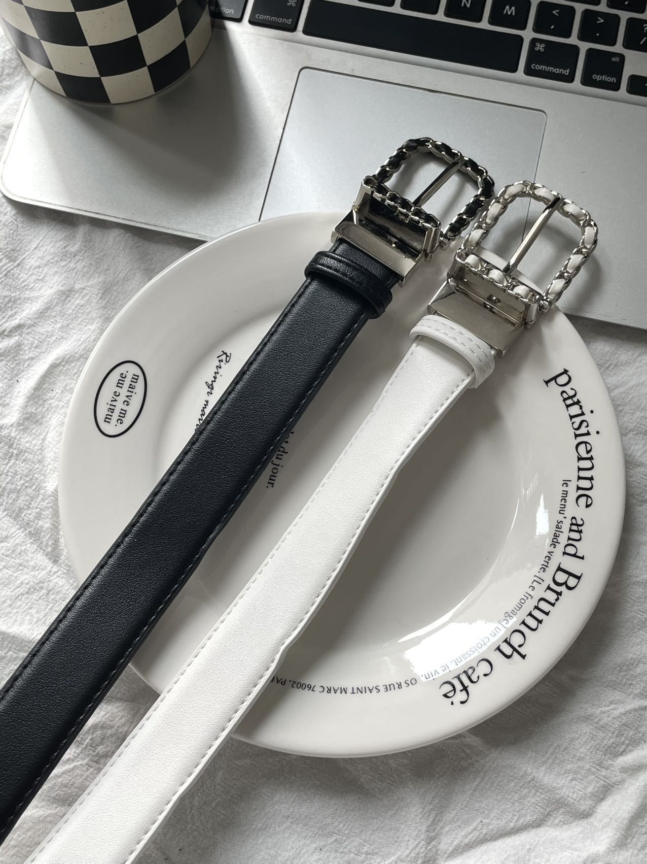 Commute Style PU Leather Belt With Braided Surface Finish Featuring Alloy Pin Buckle And Floral Pattern