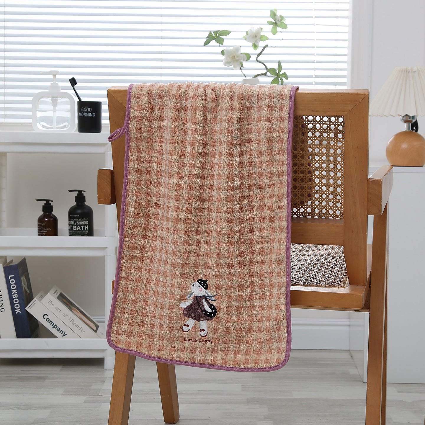 Soft And Absorbent Towels For Home Use, Available In Multiple Colors And Sizes