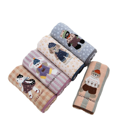 Soft And Absorbent Towels For Home Use, Available In Multiple Colors And Sizes