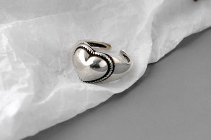 Vintage Style Heart Shape Wide Band Ring For Women In Antique Silver Plated Copper With Electroplated Finish