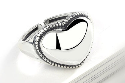 Vintage Style Heart Shape Wide Band Ring For Women In Antique Silver Plated Copper With Electroplated Finish