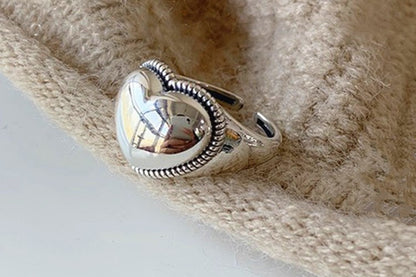 Vintage Style Heart Shape Wide Band Ring For Women In Antique Silver Plated Copper With Electroplated Finish