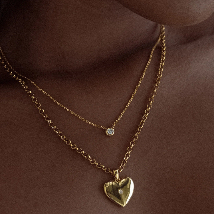 Elegant Round Pendant Necklace In Gold With PVD Coated 304 Stainless Steel And Zircon Inlay