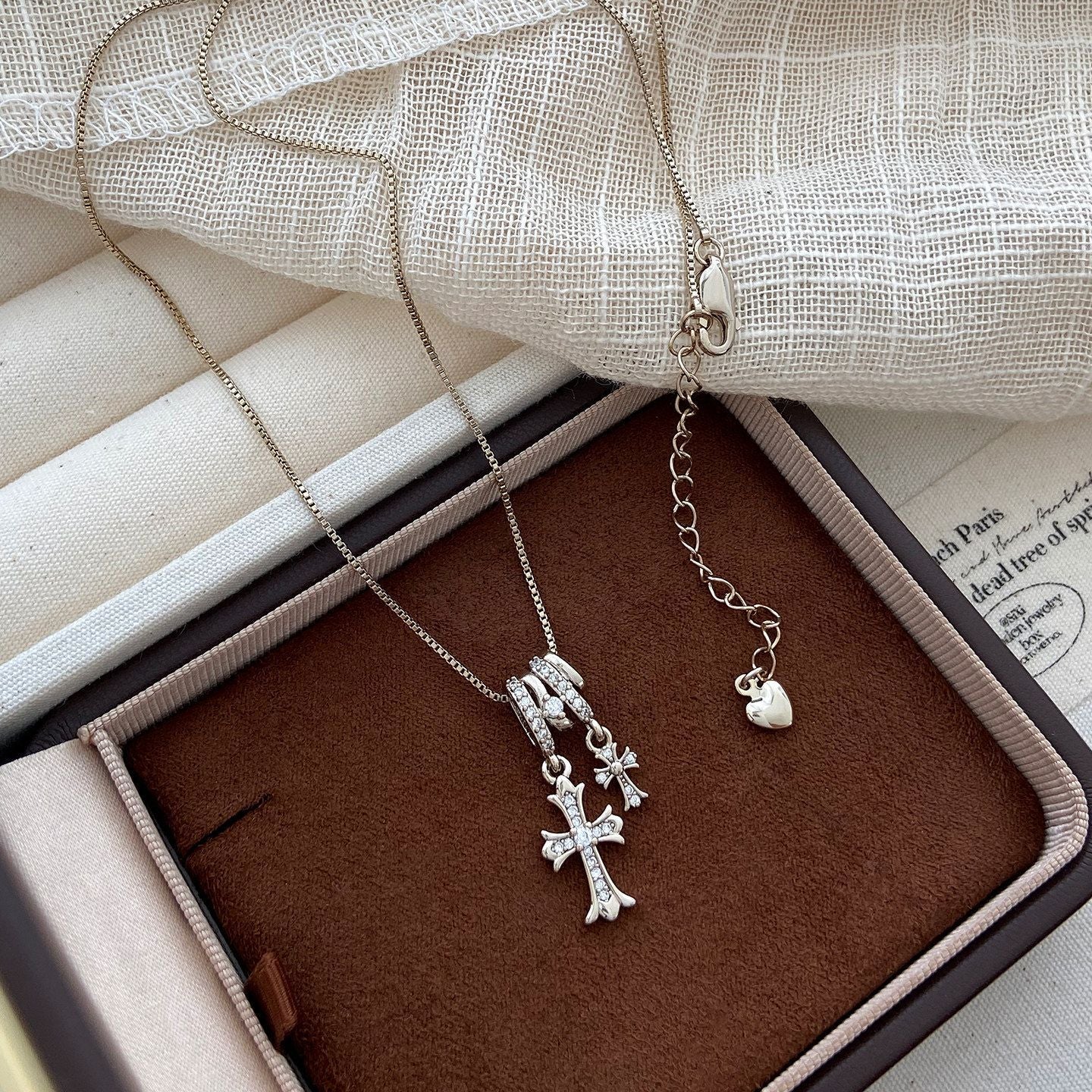 Classic Style Cross Necklace For Unisex, Copper Material With Electroplated Gold Plating And Cable Chain