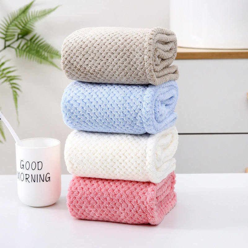 Household Coral Fleece Towels With Pineapple Pattern, Ideal For Drying Hair And Bath Use