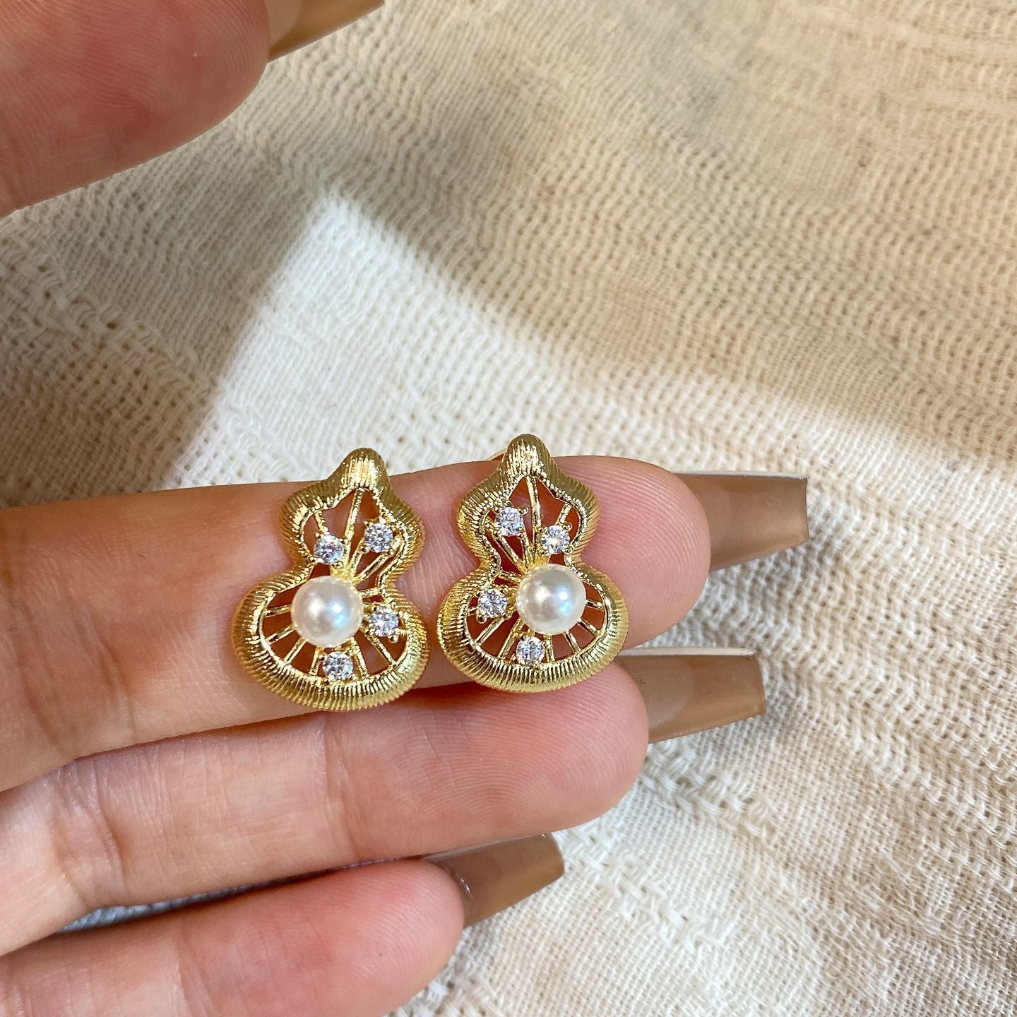 Rhombus Tassel Earrings For Women In Gold Alloy With Zircon Inlay Featuring Titanium Alloy Studs