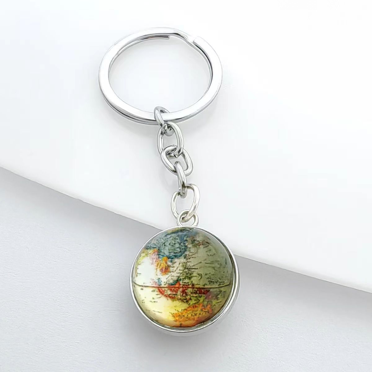 New Year Map Key Chain Featuring Gem Inlay And Durable Metal Material