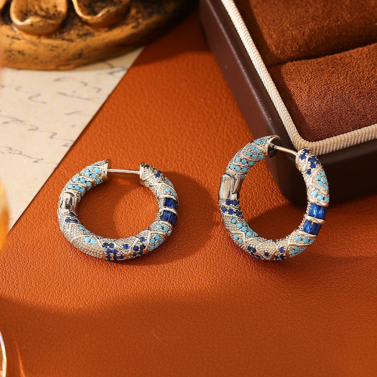 Retro Two Tone Color Block Hoop Earrings For Women In Copper With Zircon Inlay And 304 Stainless Steel Posts