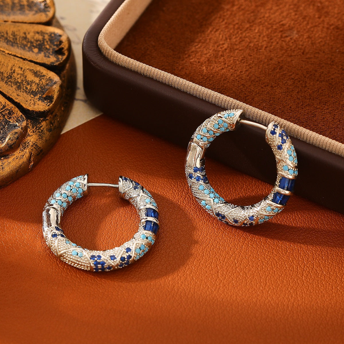 Retro Two Tone Color Block Hoop Earrings For Women In Copper With Zircon Inlay And 304 Stainless Steel Posts