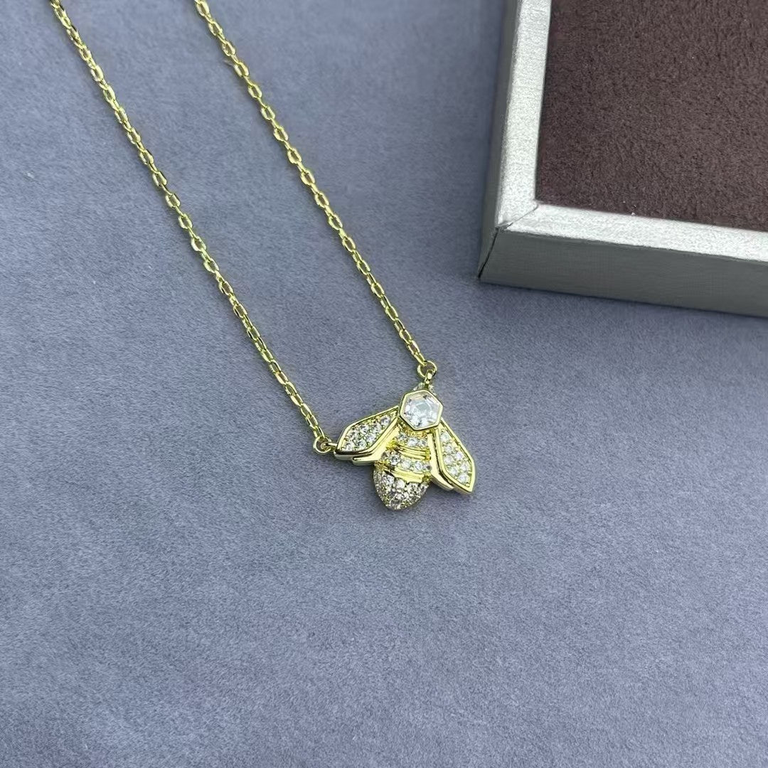 Bee Necklace For Women In Rose Gold With 18K Real Gold Plated V Gold And Rhinestone Inlay