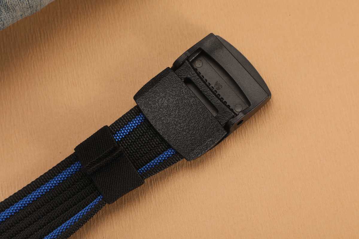 Men's Casual Braided Nylon Belt With Plastic Snap Buckle Featuring Durable Braid Surface Finish