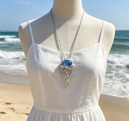 Sweet Ocean Blue Pendant Necklace For Women In Electroplated Alloy