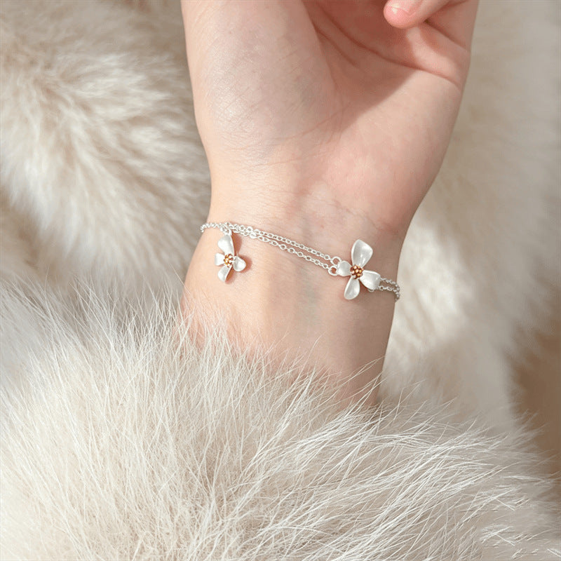 Luxurious Pearl Bracelet For Women With Copper Chain And Zircon Inlay Featuring Electroplated Gold Plating