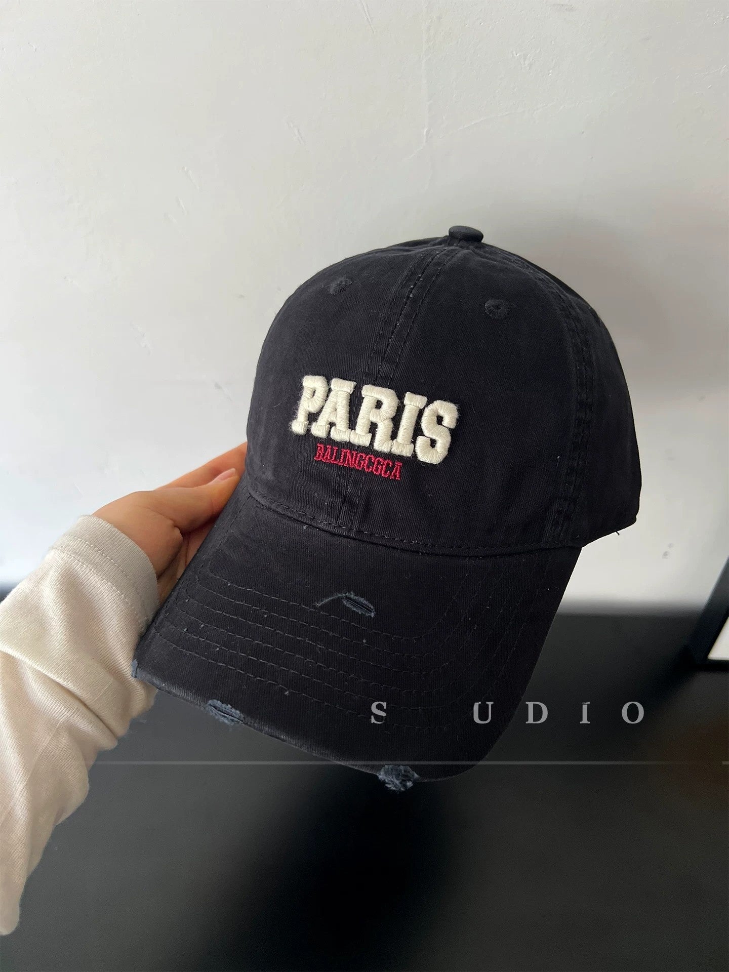 Vintage Style Unisex Baseball Cap With Curved Brim Featuring UV Protection, Cotton Material And Embroidery Craft