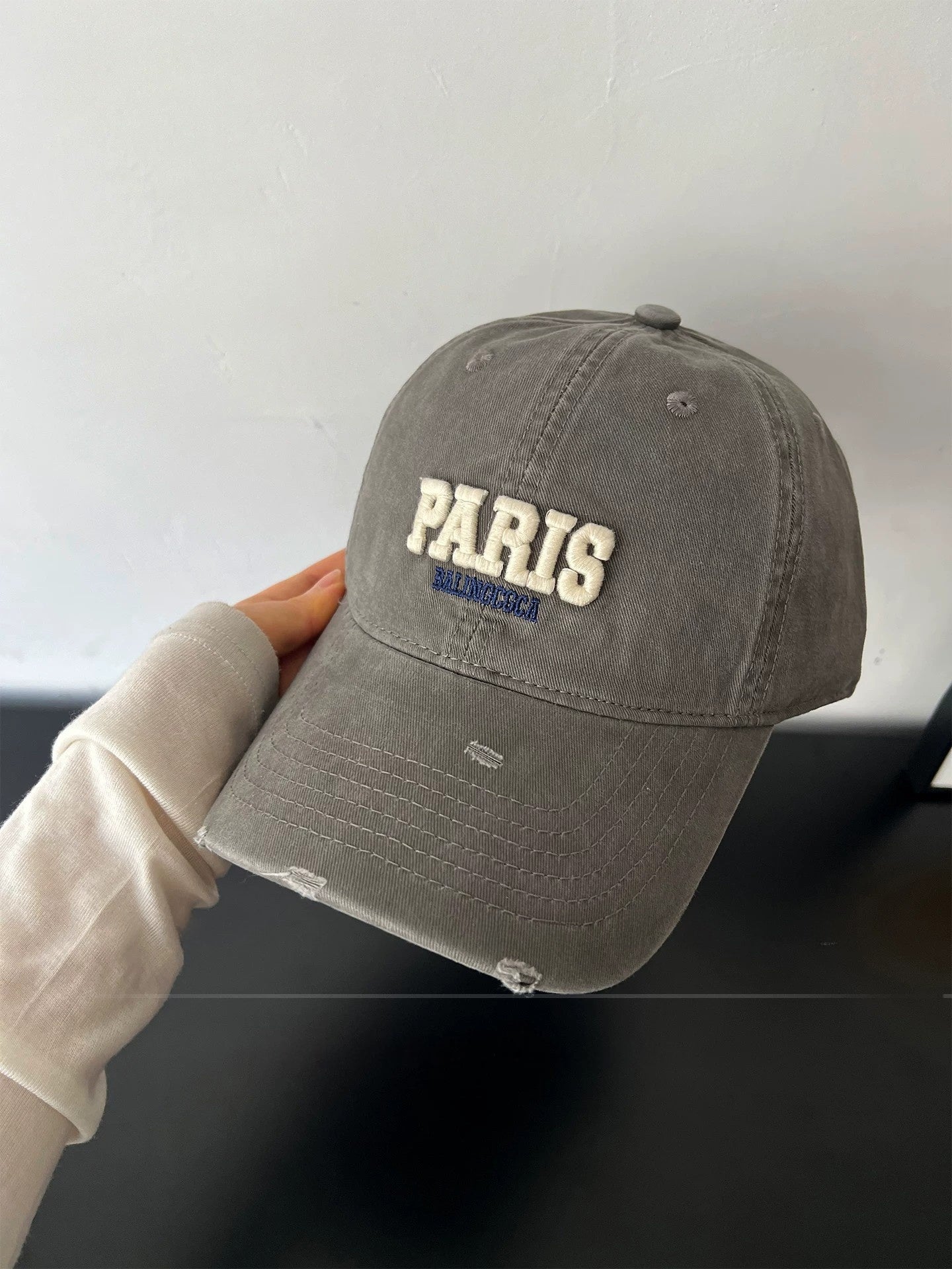 Vintage Style Unisex Baseball Cap With Curved Brim Featuring UV Protection, Cotton Material And Embroidery Craft