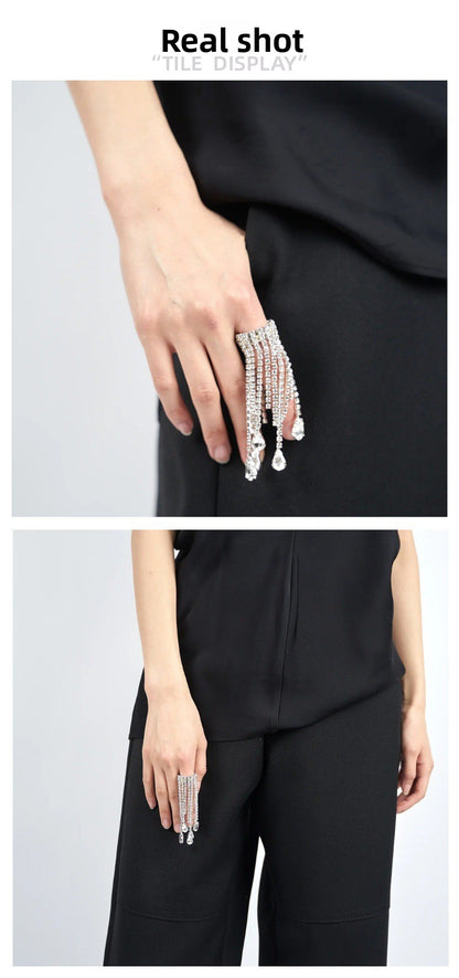 Unisex Water Droplets Ring With Tassel Craft, Electroplated Alloy Featuring Rhinestone Inlay